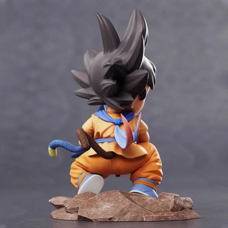 Childhood Goku Hugs Cat Figure 6cm